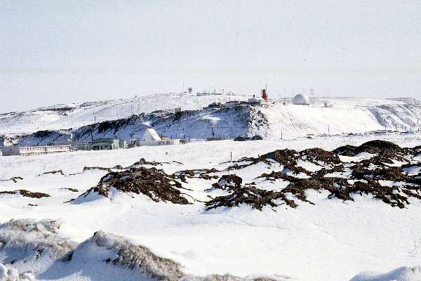 Wakkanai-Base-and-Hills.jpg 230KB